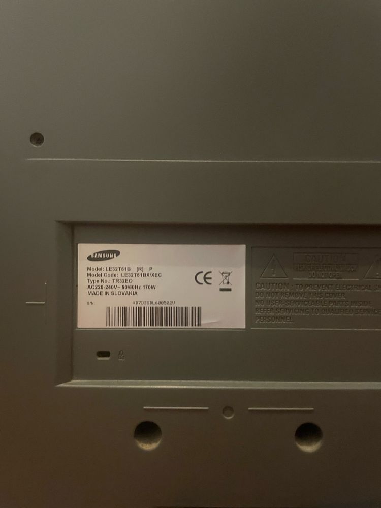 Tv samsung 32” antiga- só dá chuvisco- para peças ou arranjo
