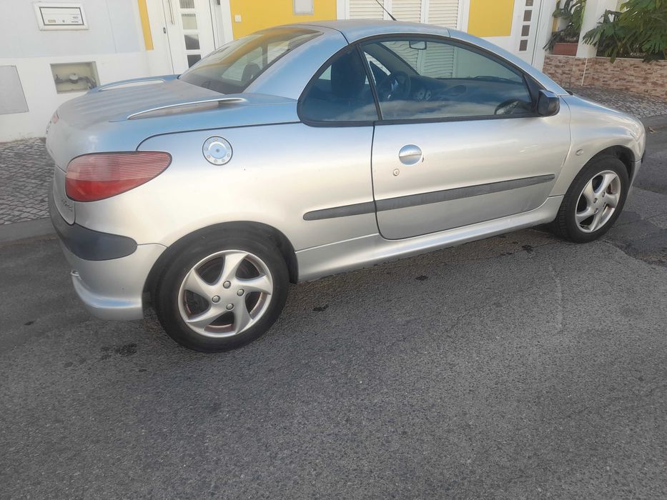 Peugeot 206 CC usado