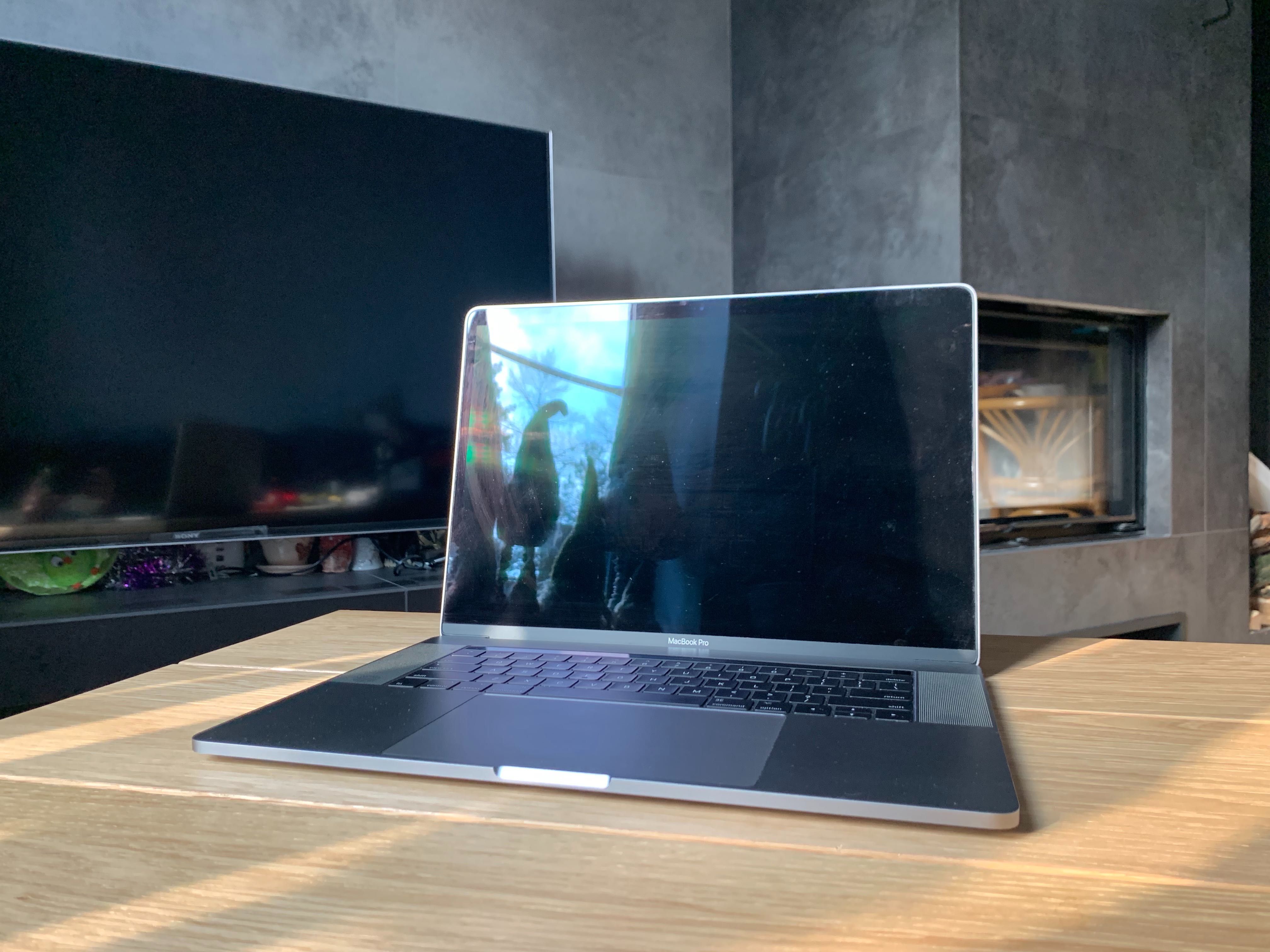 MacBook Pro 15 2016 Space Gray