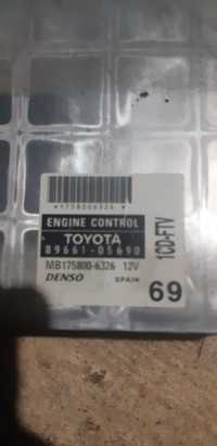 Блок управління мотором Toyota aventis 2.0 d4d