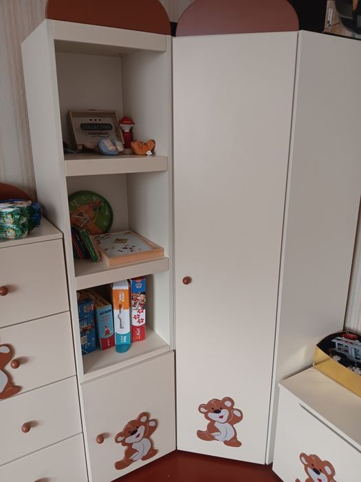 Sprzedam meble do pokoju dziecięcego Rezerwacja do środy 12.11.2025