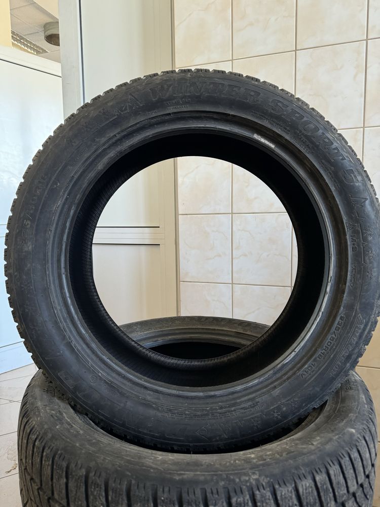 Komplet opon zimowych Dunlop winter sport 5 235/50 r18