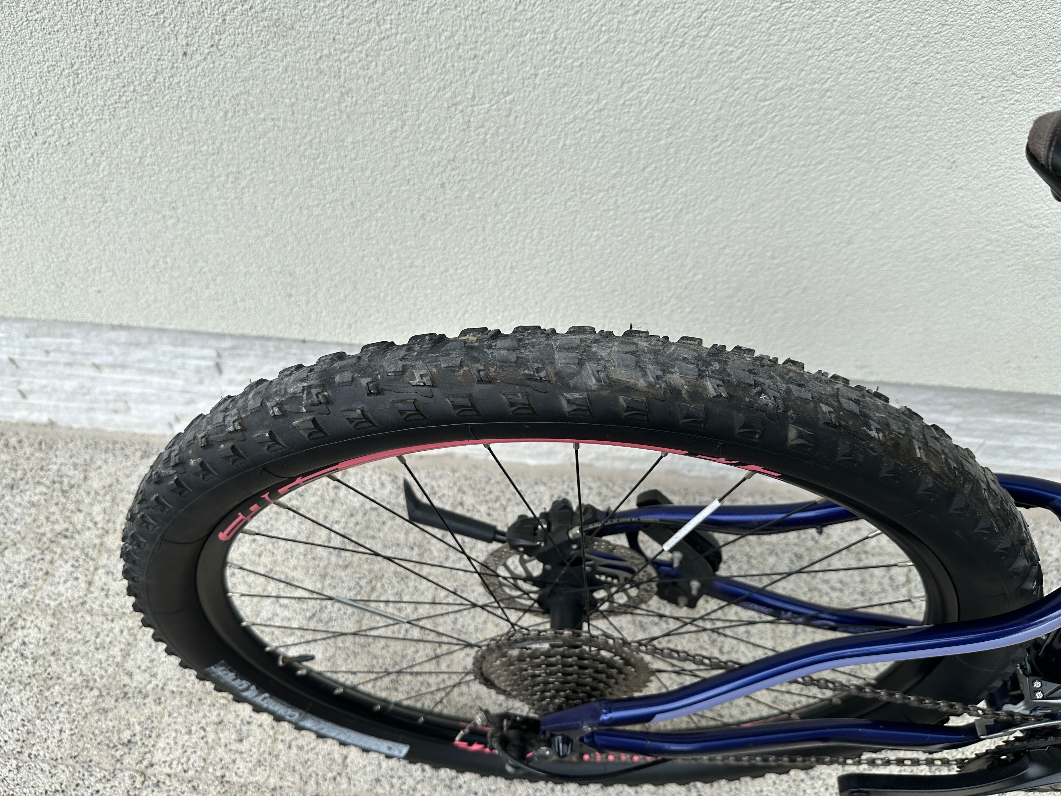 Rower LAPIERRE - koła 27,5, alu, hamulce hydrauliczne, amortyzacja