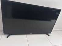 Telewizor Samsung (uszkodzony ekran)