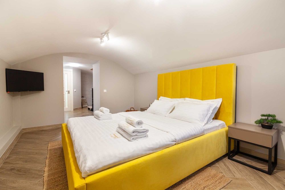 площа Св. Теодора 2/Оренда житла Подобово квартира з двома спальнями