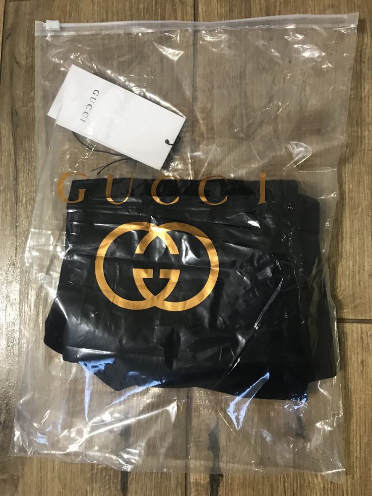 Czarna koszulka Gucci