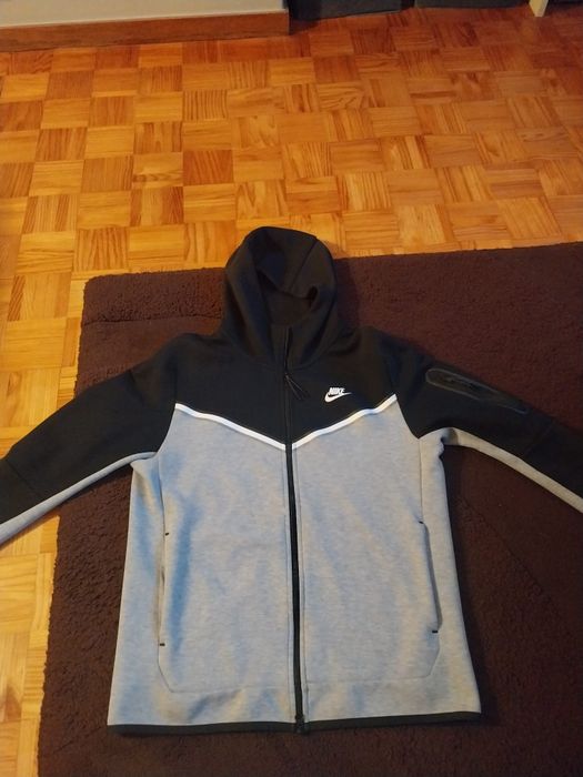 Conjunto Nike teck flecce