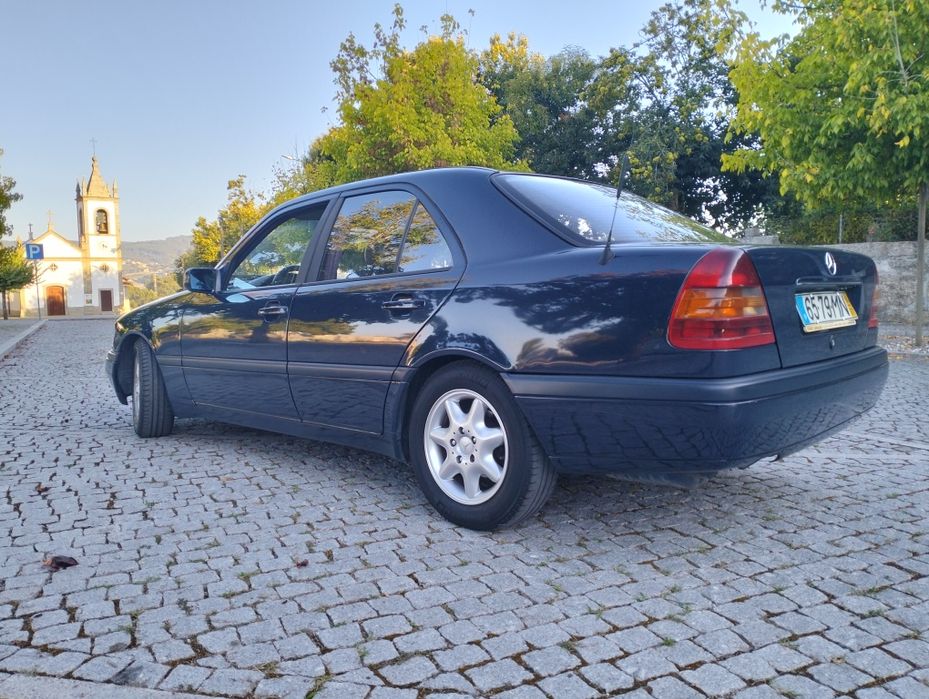 Mercedes-Benz C 220  (202)