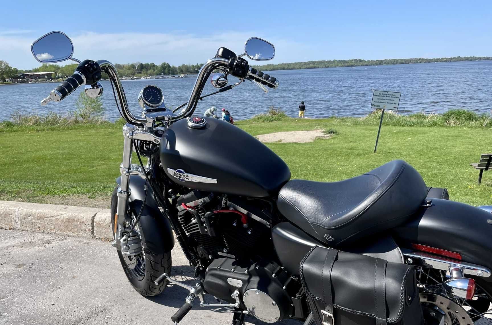 Harley Davidson XL 1200 Custom
