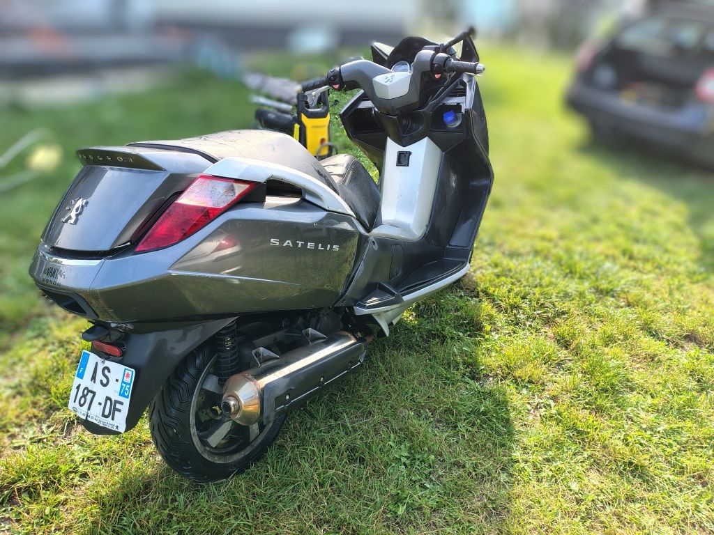 Peugeot satelis 125