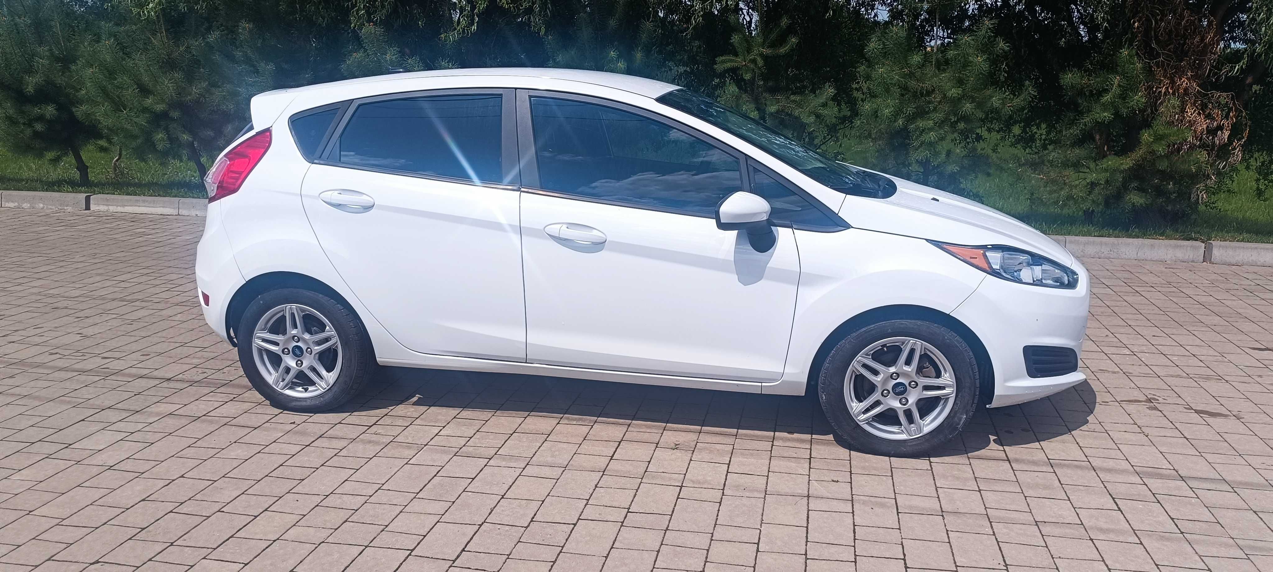 Ford Fiesta 2019 автомат