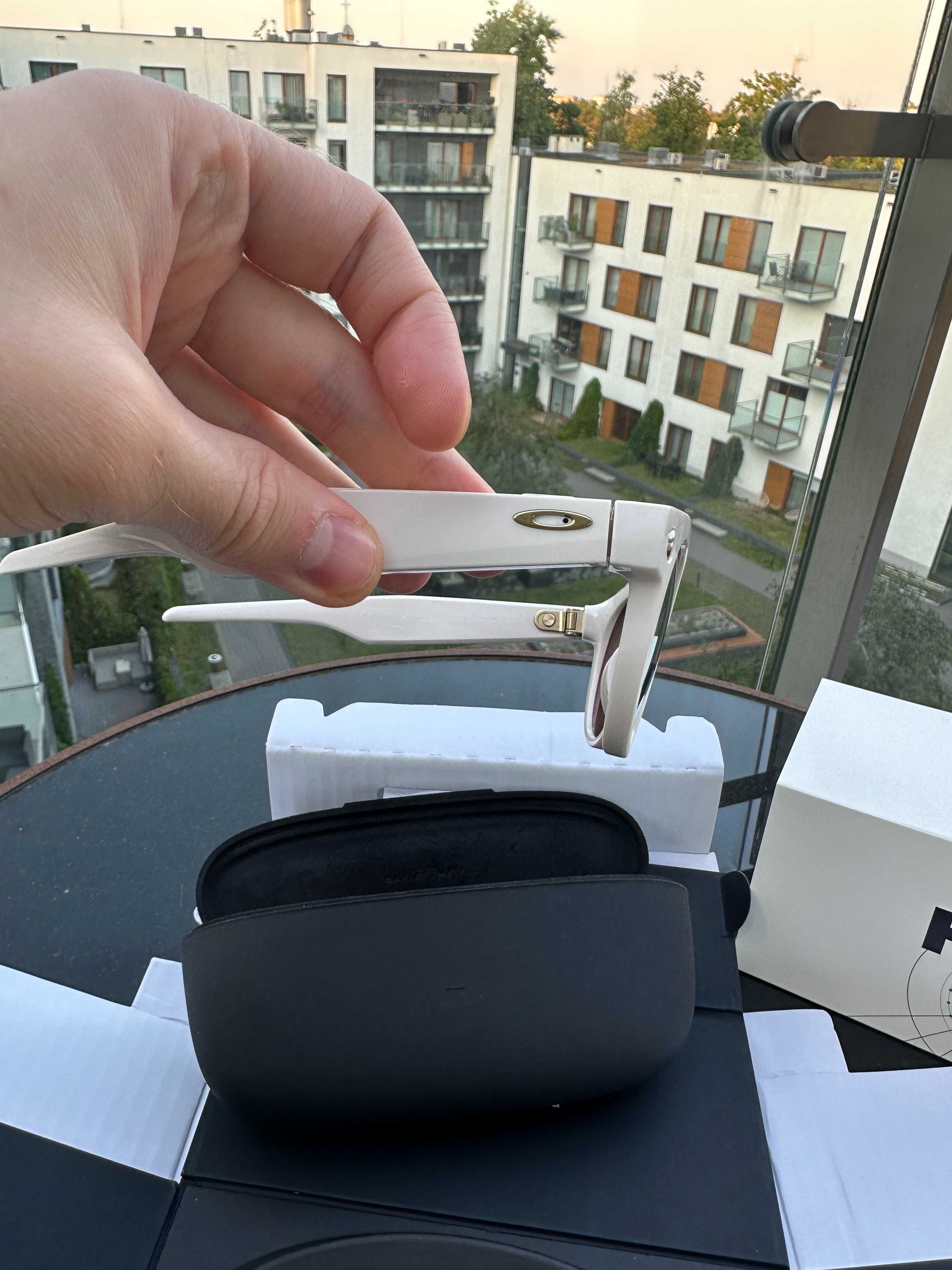 Нові окуляри Rayban Meta Oakley HSTN Warm Grey/Prizm 24K Polarized