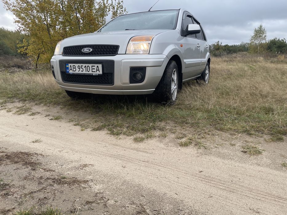 Форд фюжин міні кросовер