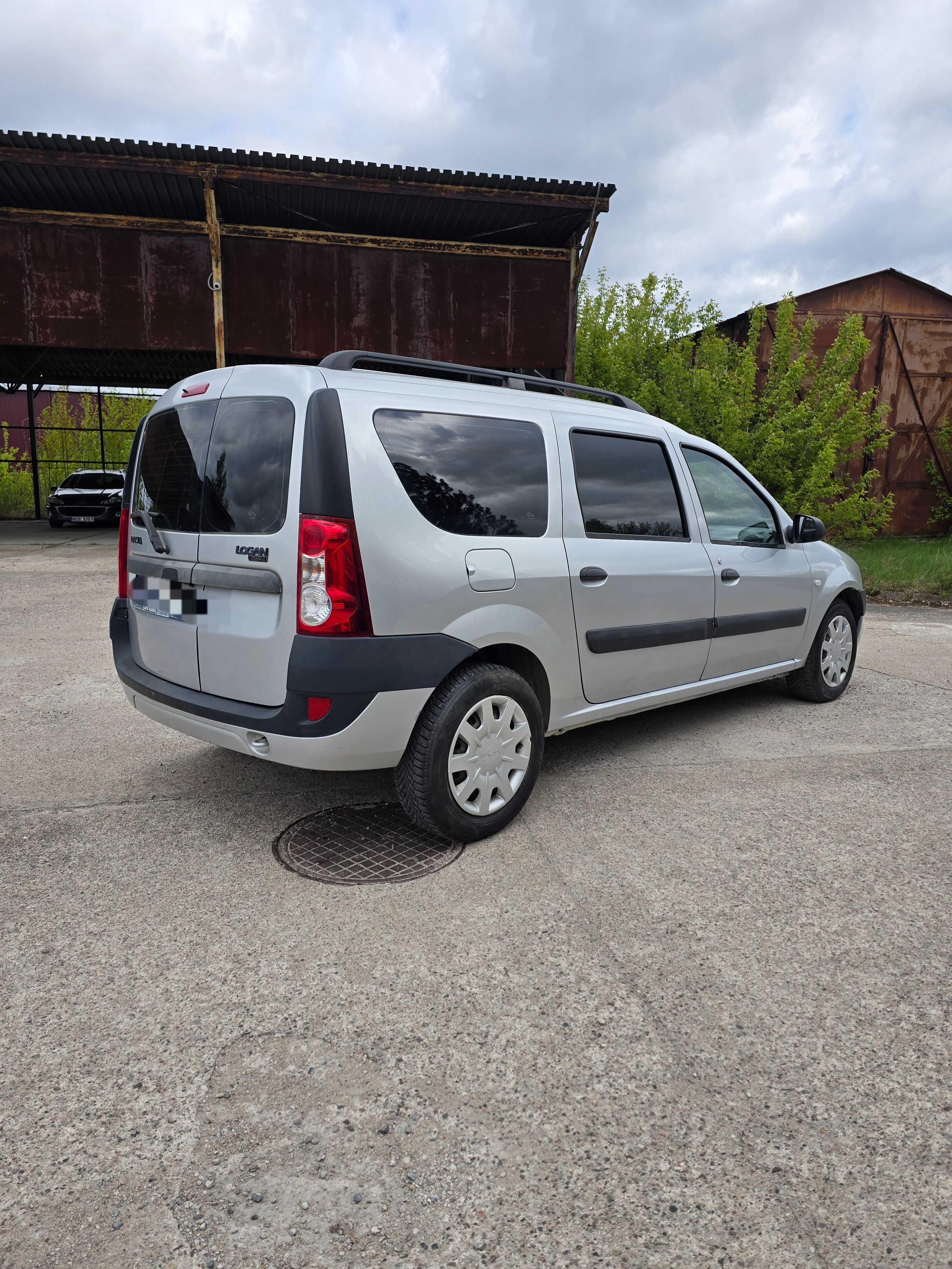 Dacia logan 1.4benzyna  2008r. //b.dobry stan