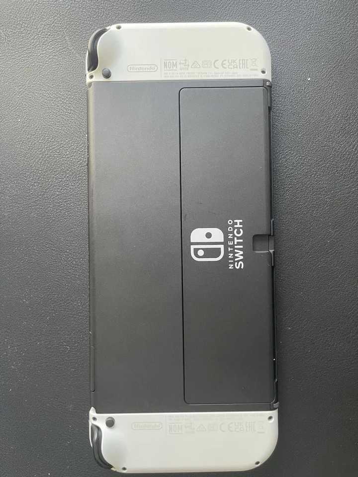 Nintendo Switch OLED 64GB + Etui podróżne