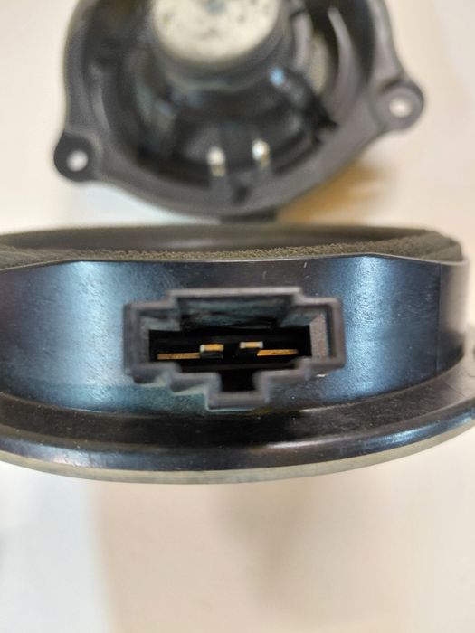 Динамики Audi A6 C6 4F0035411