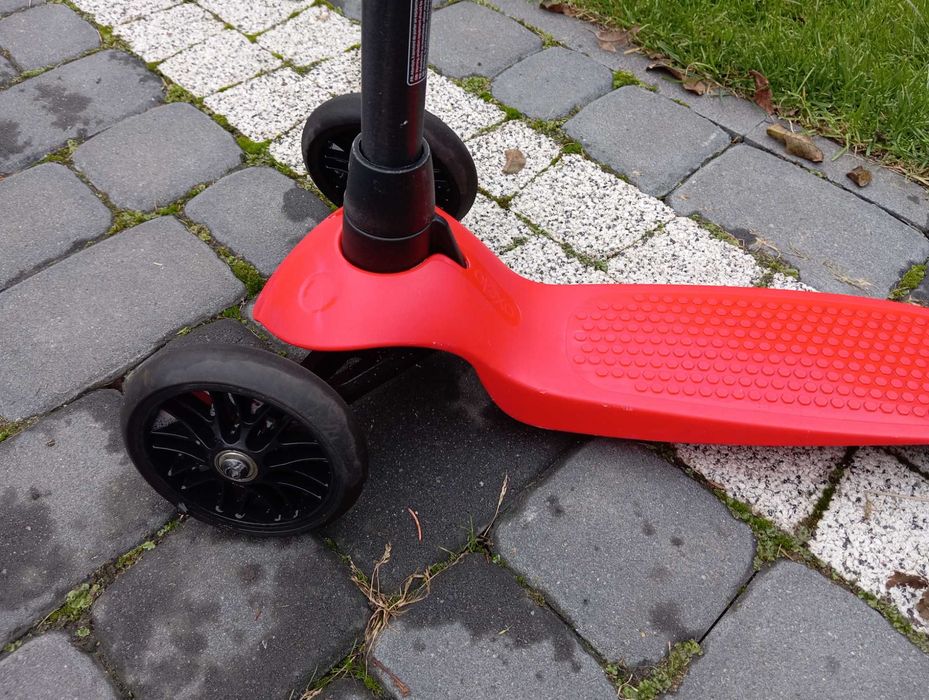 Hulajnoga oxelo 3-kołowa czerwona. Dla dziecka