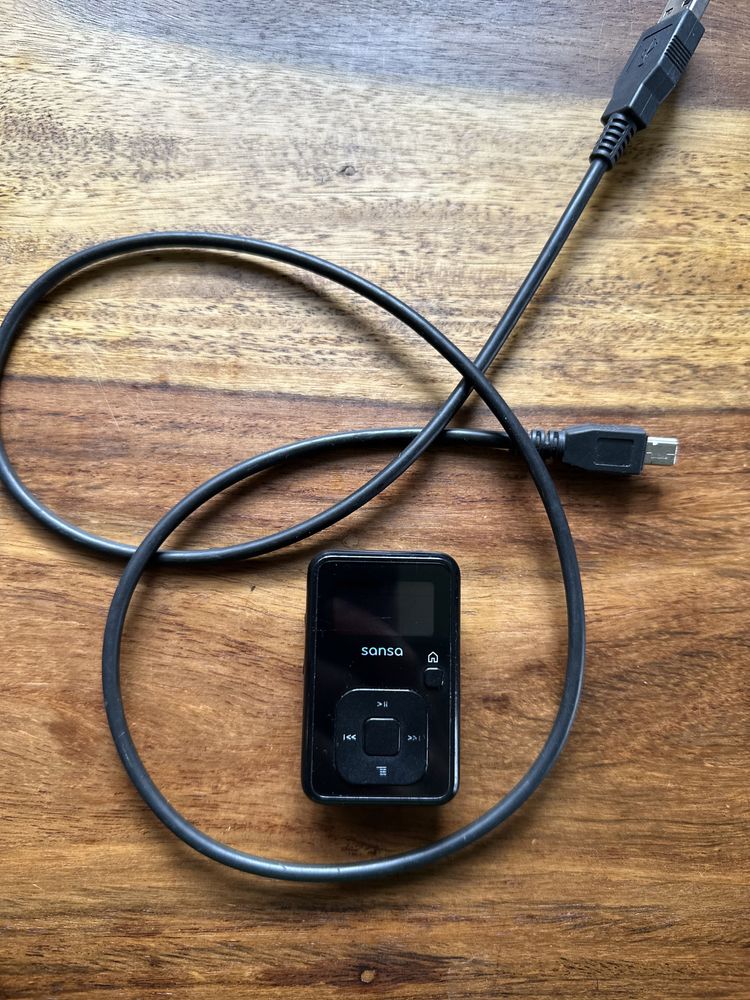 MP3 Sansa Sandisc Clip + 8GB + Radio micro SD