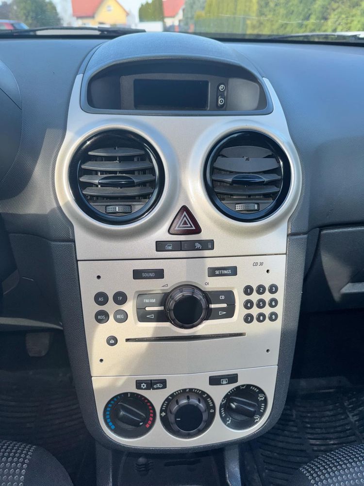Opel corsa 2010rok