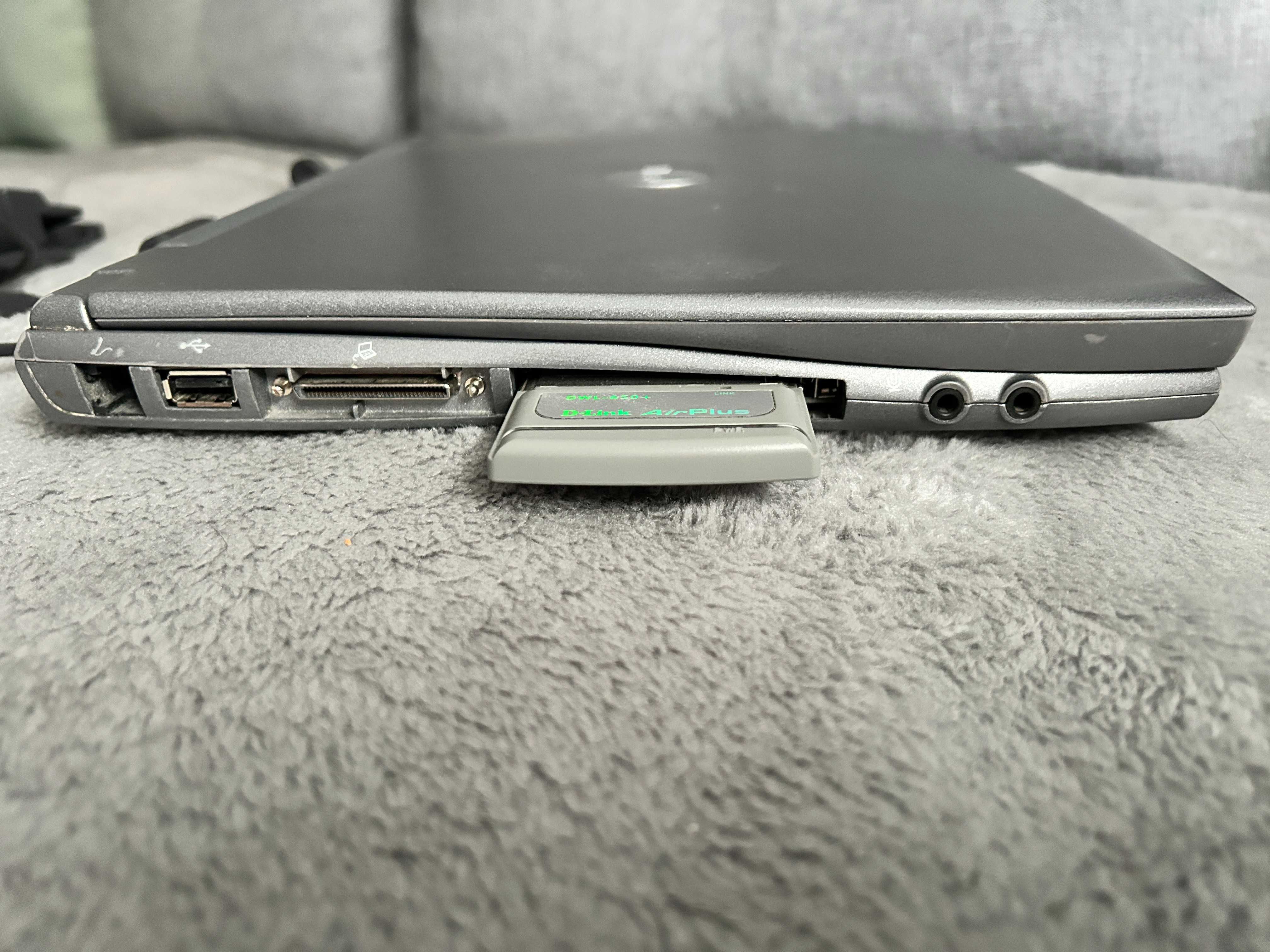 Dell Latitude C400 duży zestaw wraz z zasilaczem