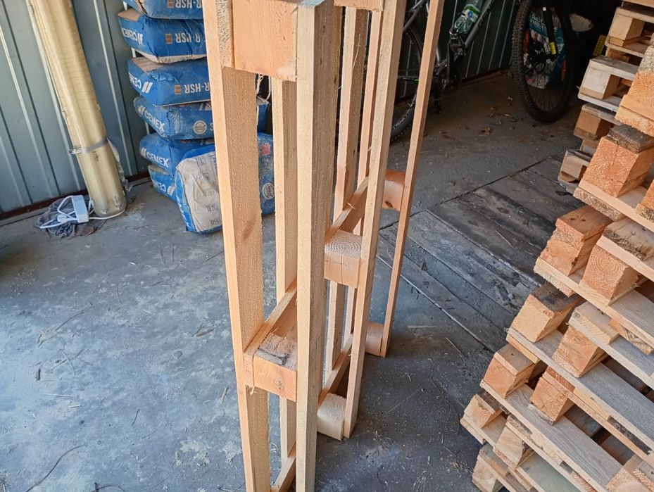 Palety 120cm na 70 cm jasna deska