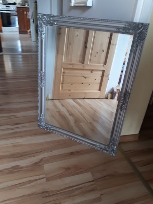 Lustro duze ciezkie w drewnianej ramie