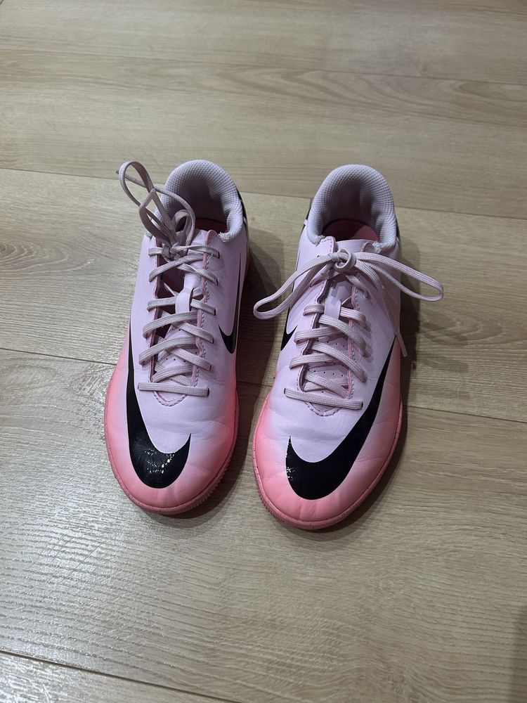 Buty halówki Nike Mercurial 38