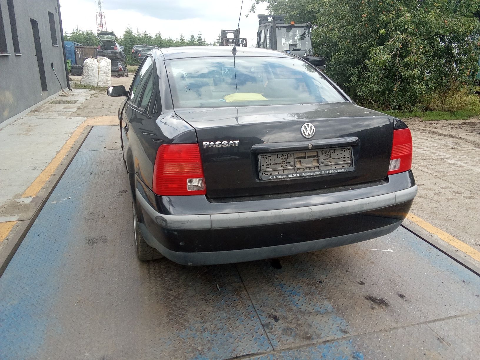 Passat B5 1,6 benzyna części