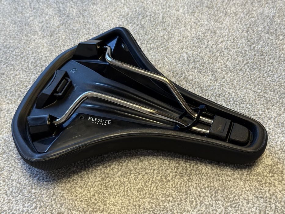 Siodełko włoskie SELLE ROYAL LOOKIN 3D żelowe komfortowe damskie