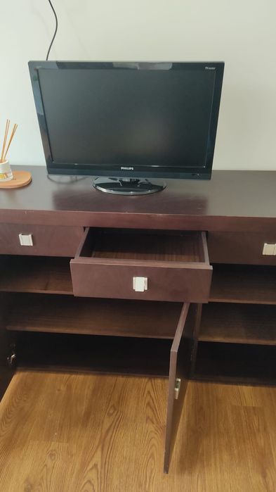 Sapateira em madeira