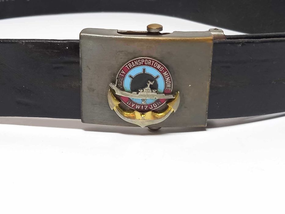 Odznaka 2 dywizjon okręty transportowo-minowe