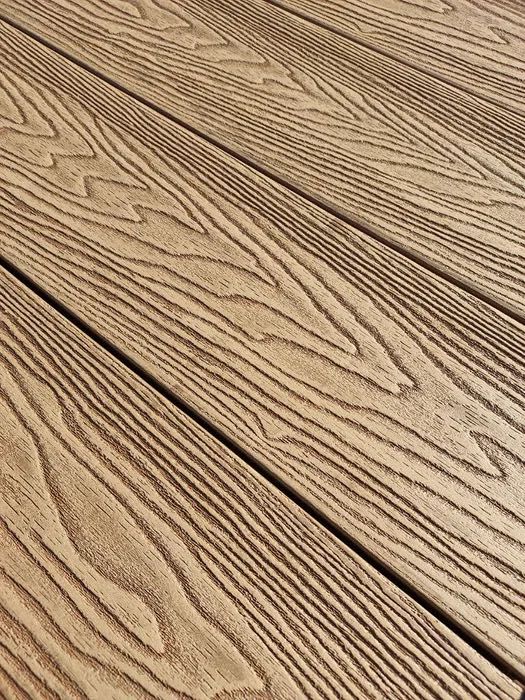 Deski kompozytowe faktura drewna 3m. i 4m. 26.50 mb brutto