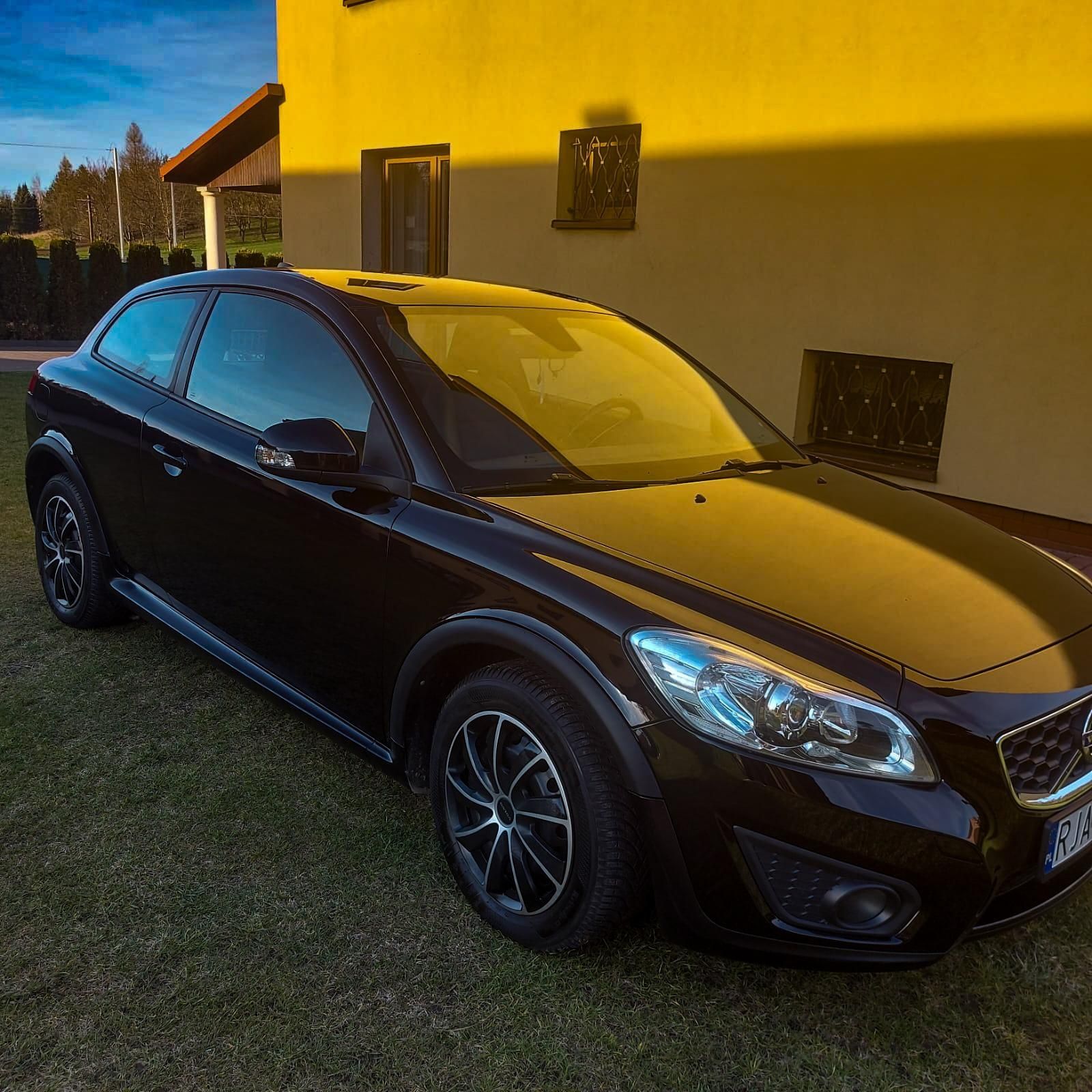 Sprzedam VOLVO c30 stan bdb plus  rok prod 2010r