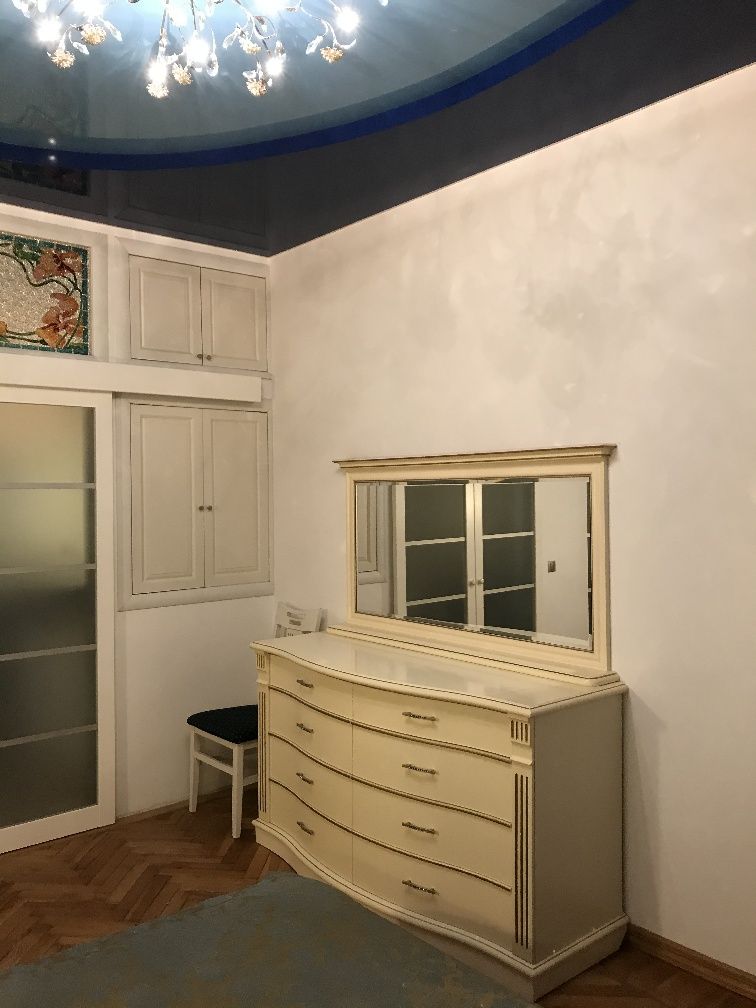 Сдам 1к квартиру Центр,ул.Набережная. Закрытый двор. Евроремонт