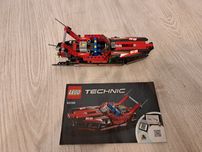 Lego Technic Motorówka 42089