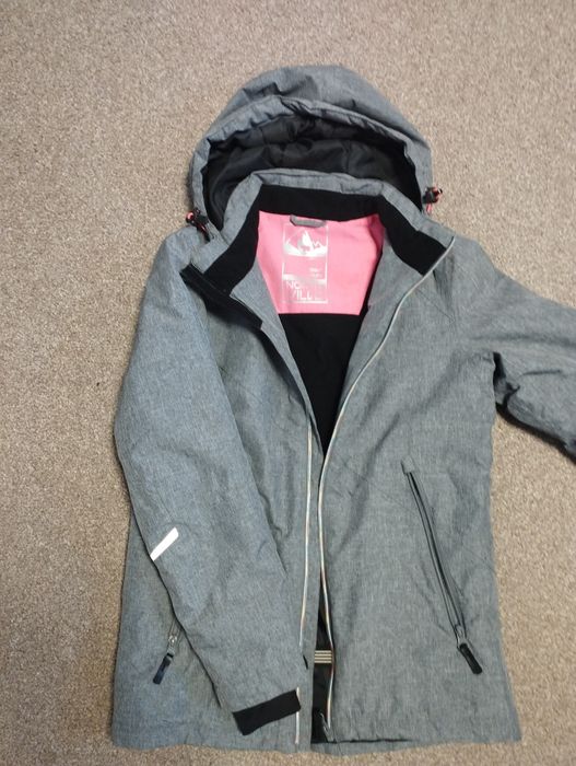 Курточка для дівчинки.