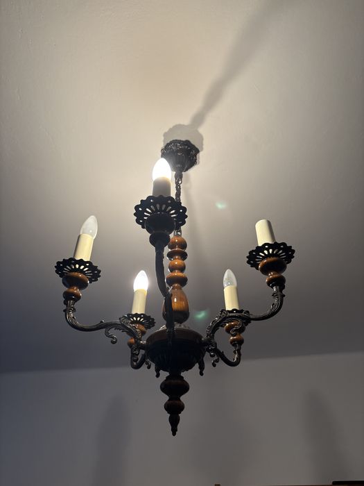 Zyrandol z okresu prl