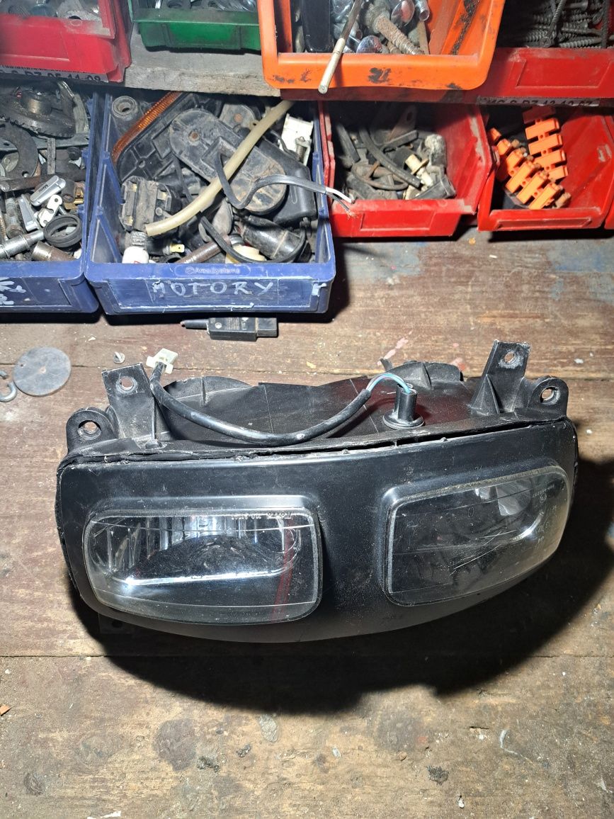 Lampa Yamaha FZS 600 Fazer po regeneracji