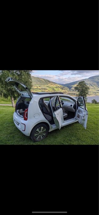 Volkswagen e-Up 2015 року