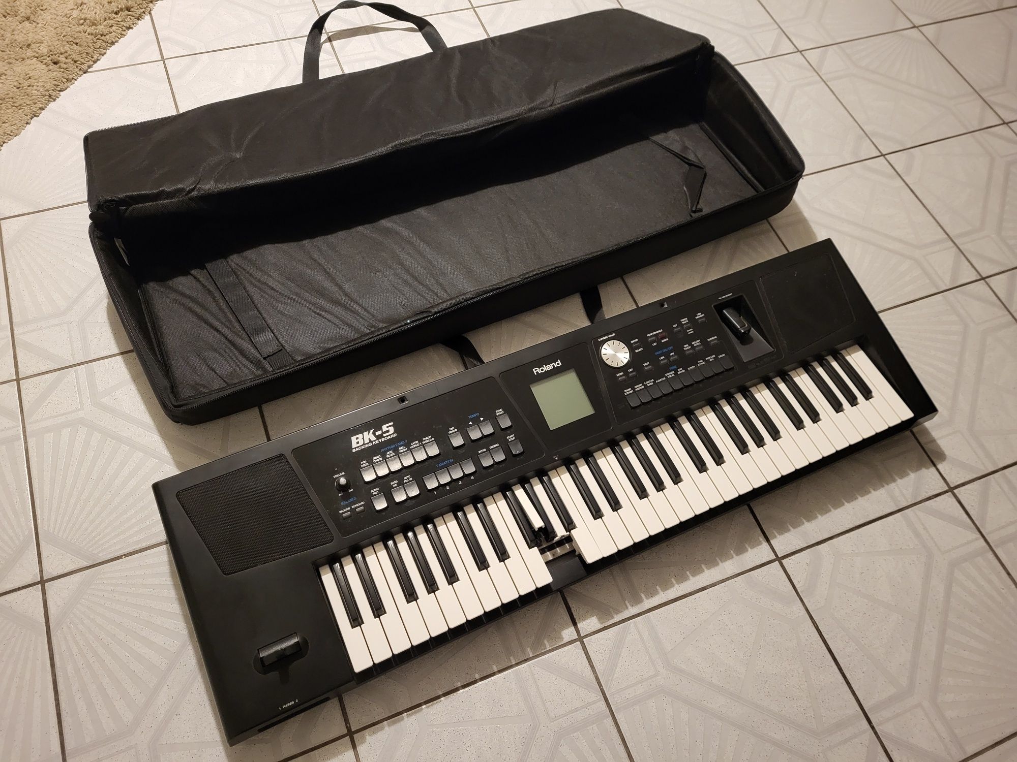 Keyboard Roland BK 5 organy sprawne okazja pokrowiec Bk 3