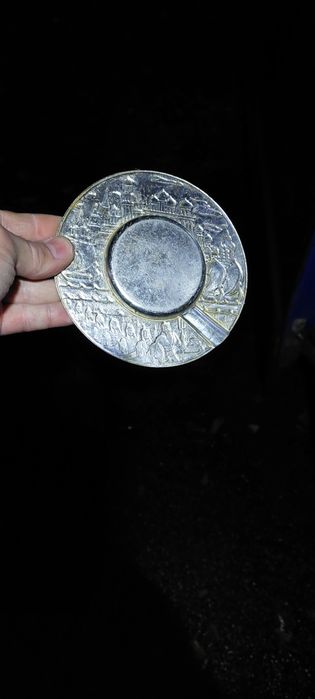 Пепельница металічна
