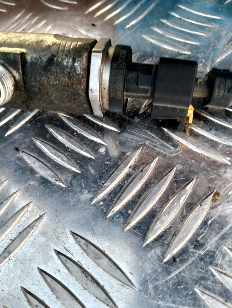 Czujnik ciśnienia paliwa fiat opel Iveco