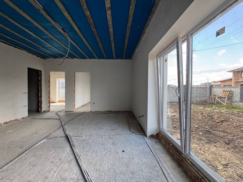 Продам котедж район Райскій сад.