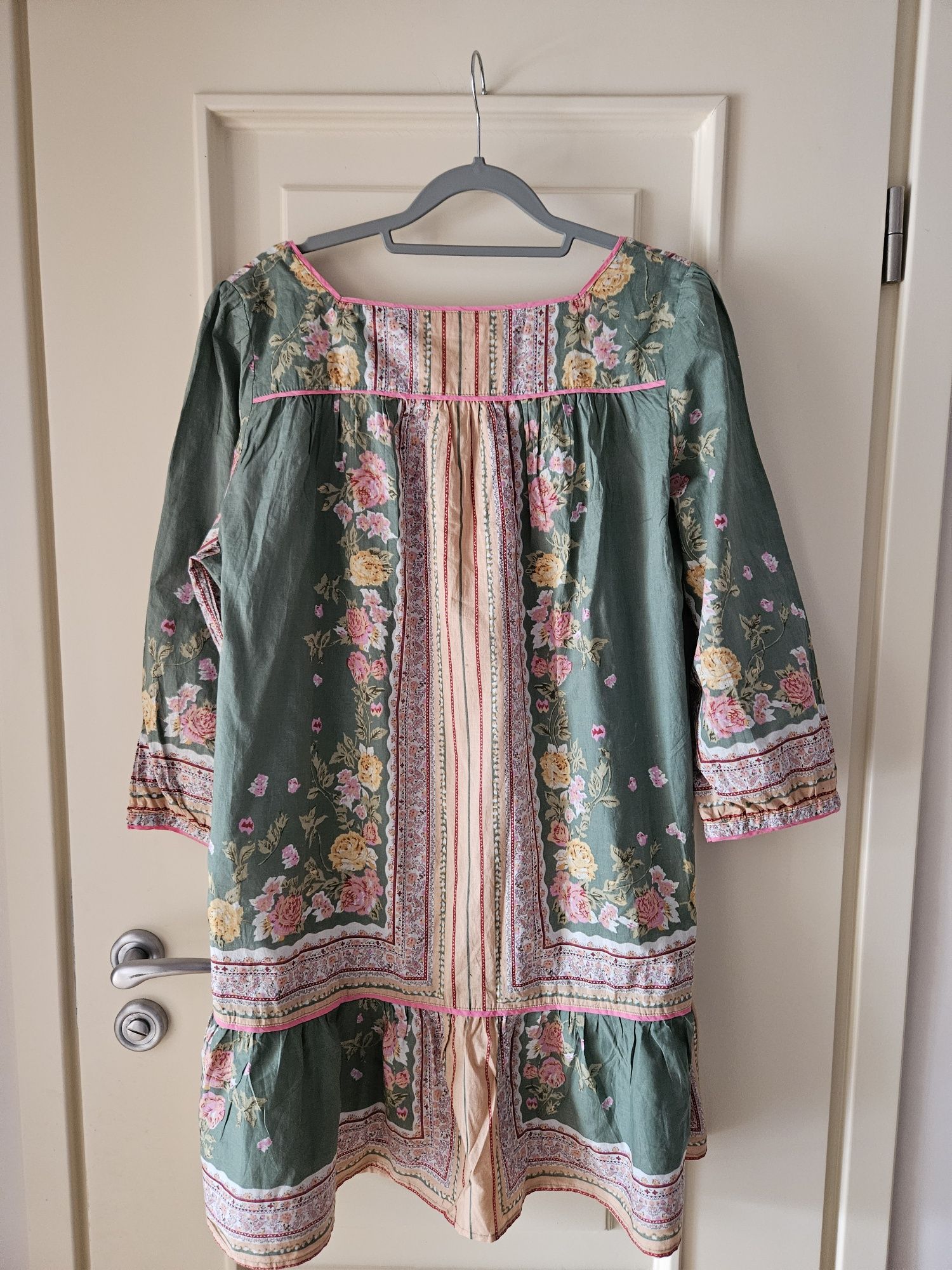 Modna, zwiewna sukienka w stylu boho r  16/44/XXL