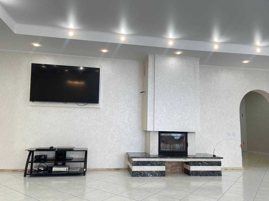 Сучасний будинок з купою переваг для щасливого життя вашої родини