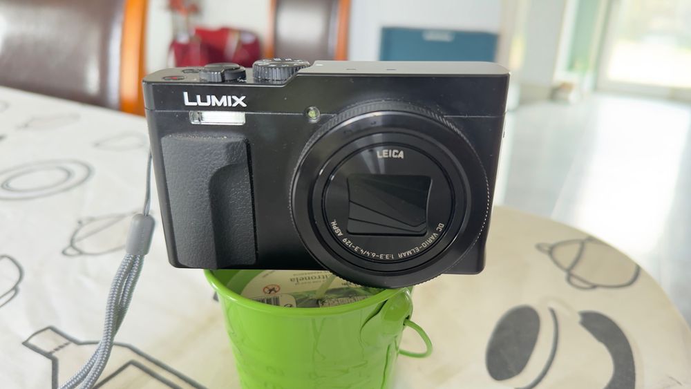 Panasonic LumixDC-TZ99