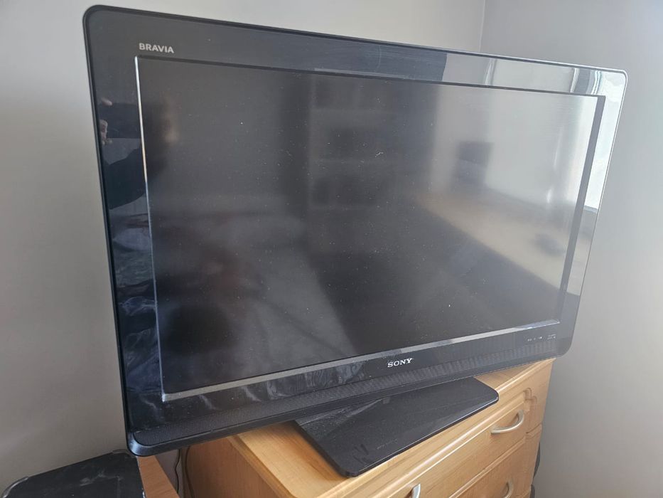 Телевізор SONY KDL-37S400.