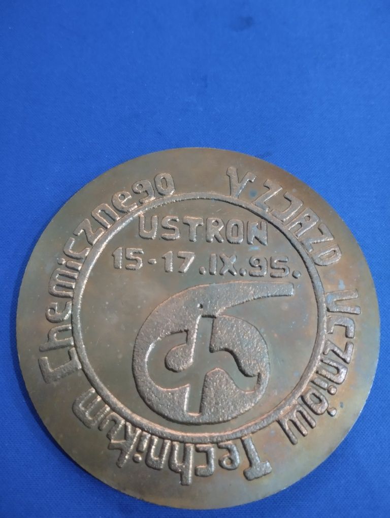 Stary medal mosiądz