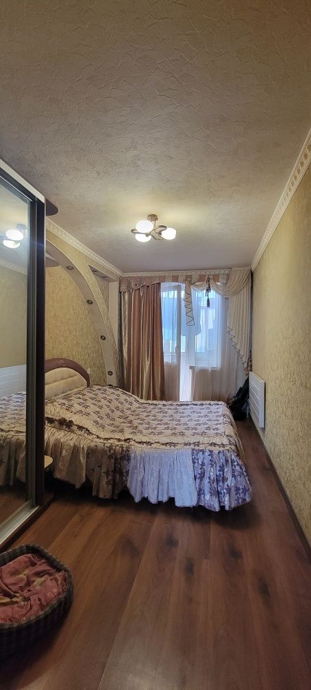 Продаётся уютная 3 комнатная квартира по пр. В.Стуса