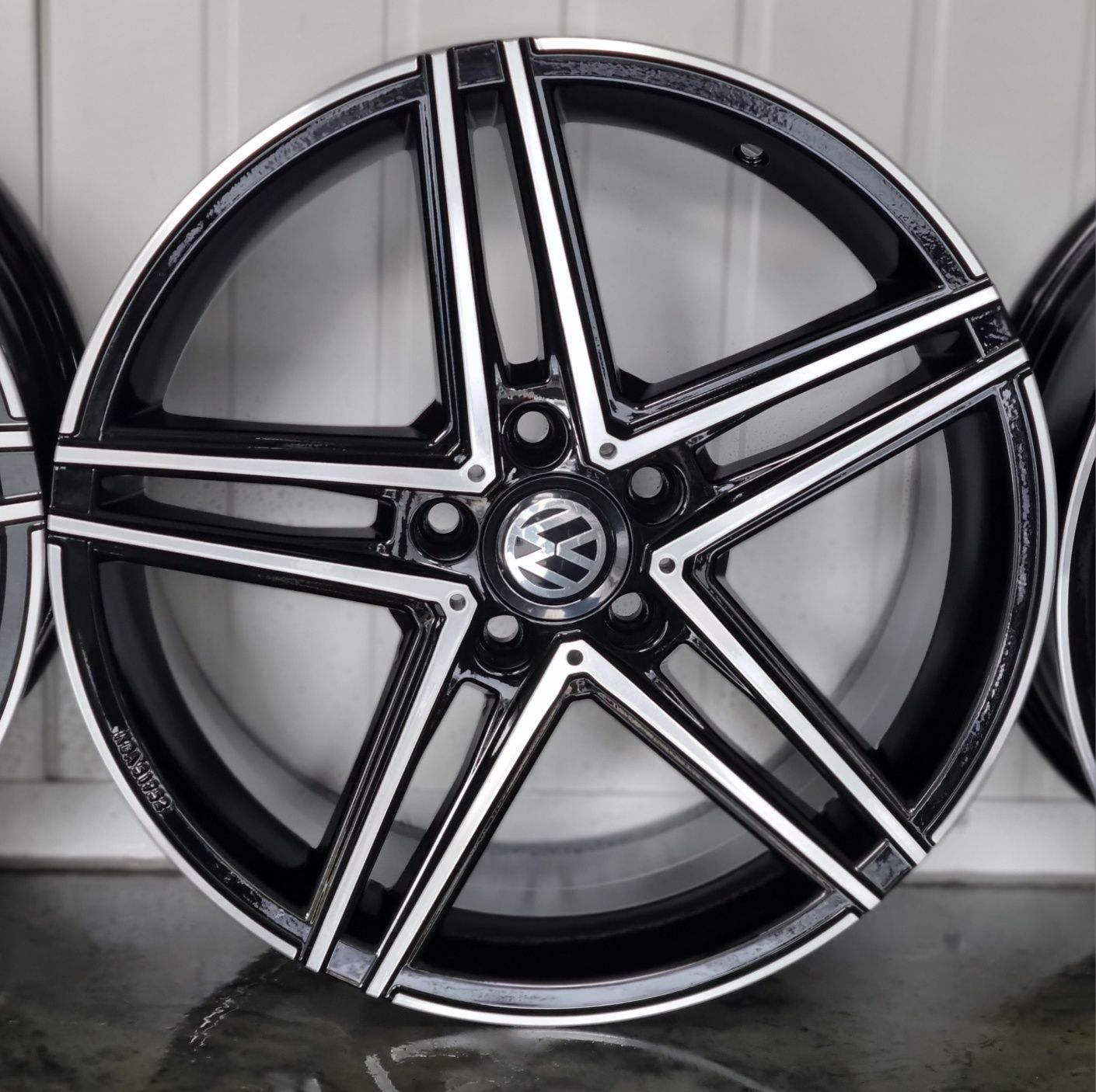 ALUFELGI Audi Volkswagen Skoda Seat 5x112 18 Nowe Niemieckie